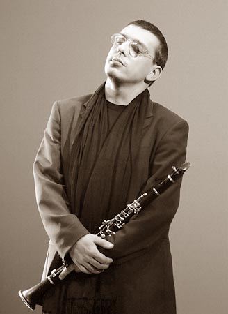 Gabriele Mirabassi   photo : Mark Wohlrab