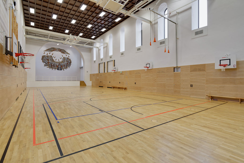 Sporthalle